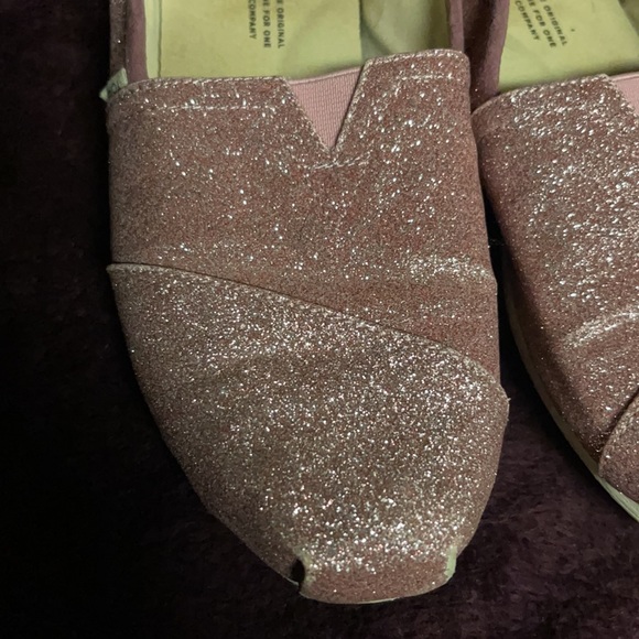 PINK SPARKLY TOMS - Picture 2 of 4